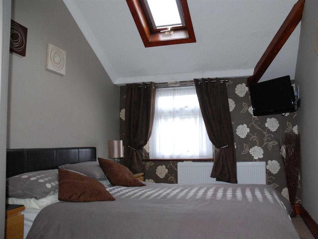 Tanes Hotel Кардифф Номер фото