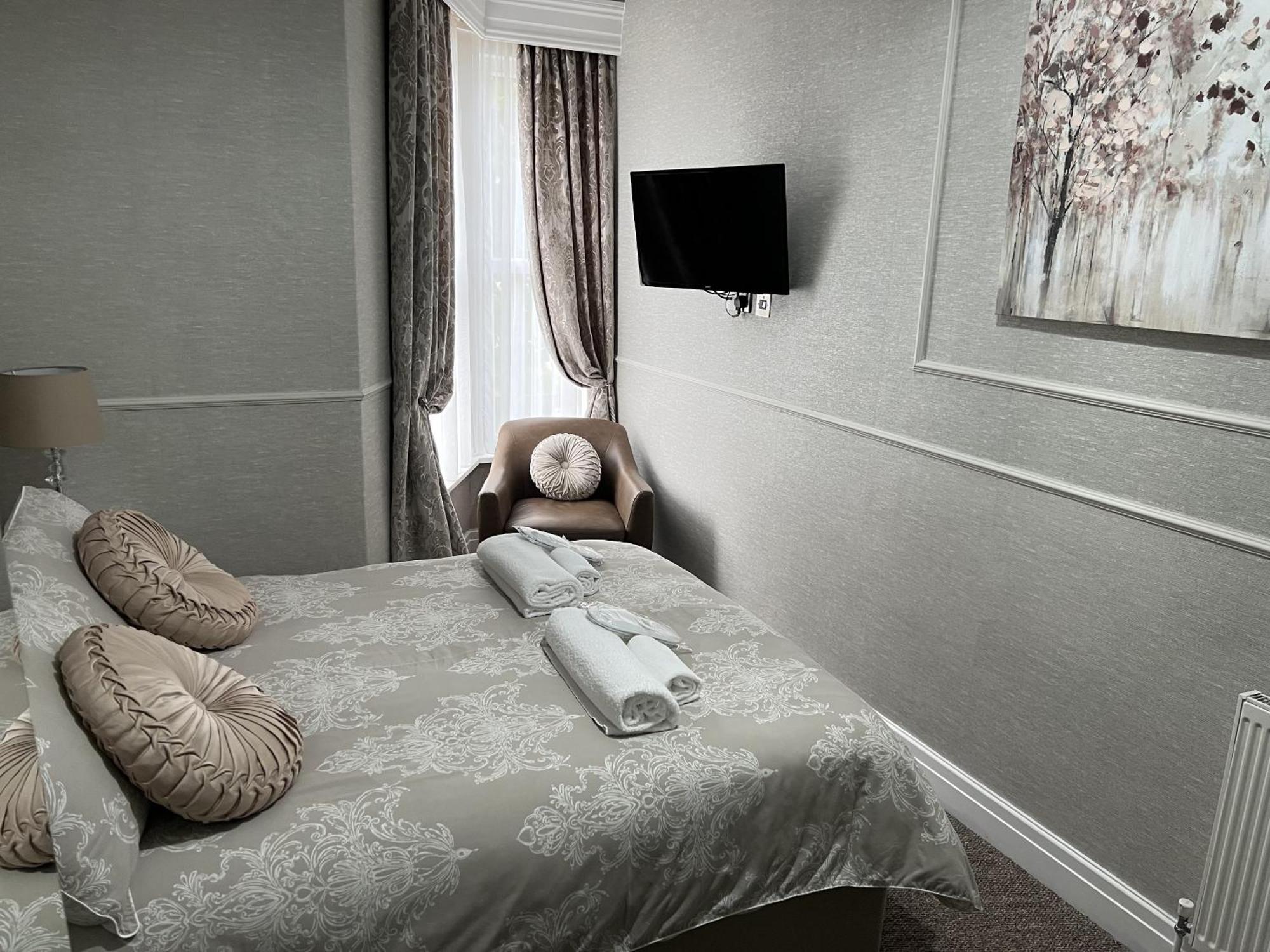 Tanes Hotel Кардифф Номер фото